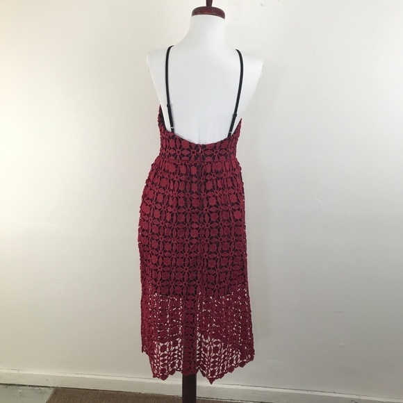 Romeo & Juliet Couture Red Midi Crochet Dress - Picture 5 of 8